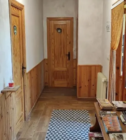 La Cabanuela キャンプ場 Monleras